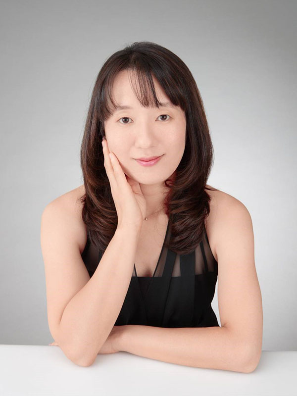 布施 亜紀子(ふせ あきこ)ピアノ